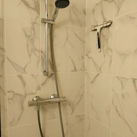 Lägenhet Calme Et Cosy, T2 Refait A Neuf En Juillet 2025 *